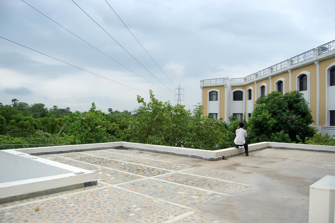 The Royal Residency Hotell Bodh Gaya Exteriör bild