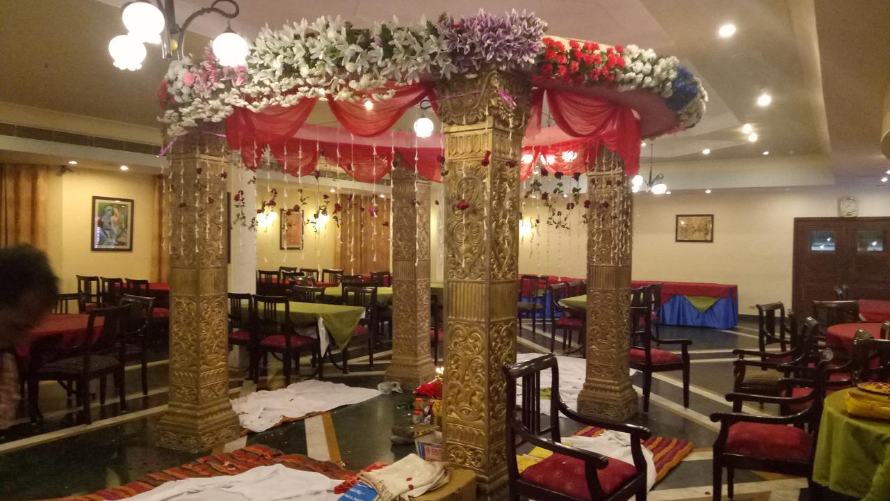 The Royal Residency Hotell Bodh Gaya Exteriör bild