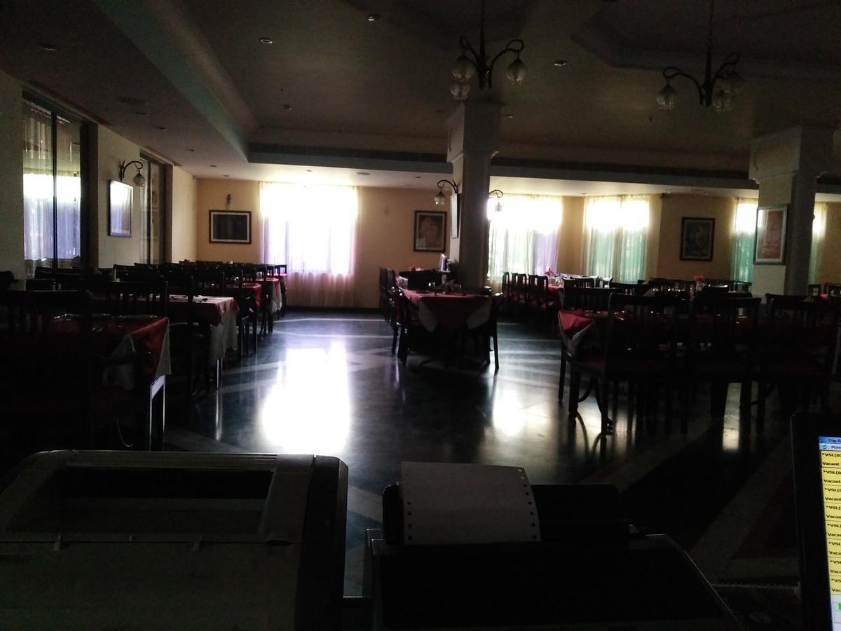 The Royal Residency Hotell Bodh Gaya Exteriör bild