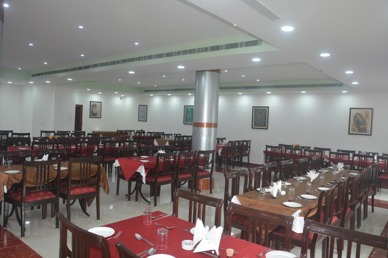 The Royal Residency Hotell Bodh Gaya Exteriör bild