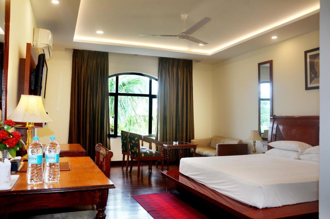 The Royal Residency Hotell Bodh Gaya Exteriör bild