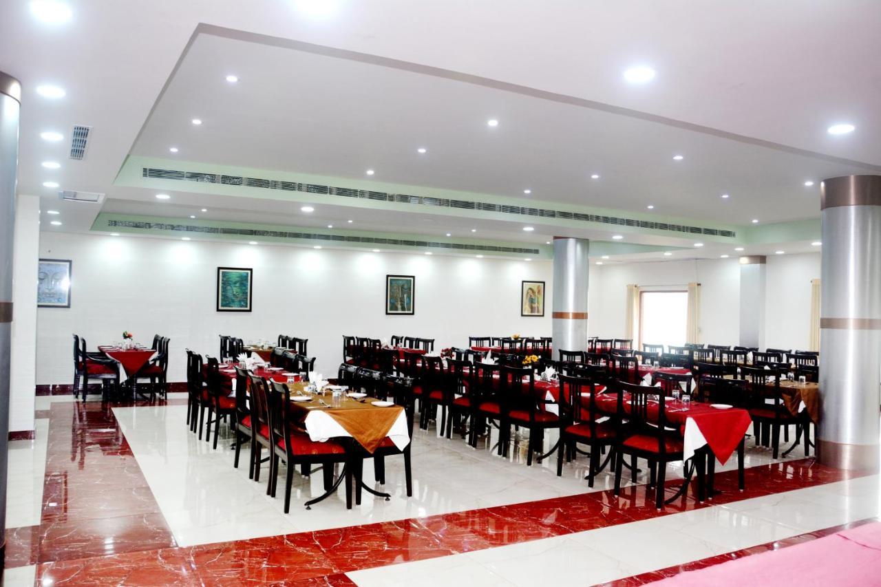The Royal Residency Hotell Bodh Gaya Exteriör bild