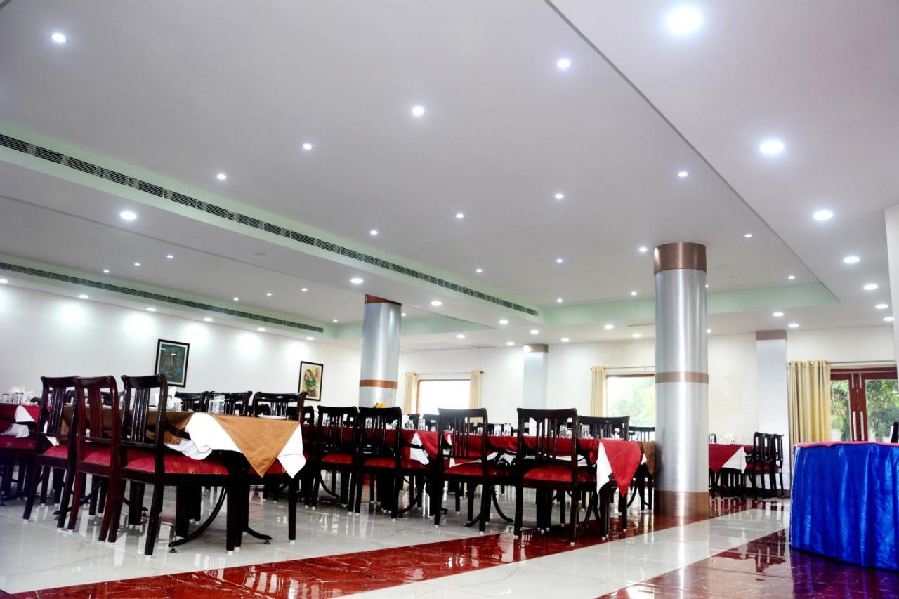 The Royal Residency Hotell Bodh Gaya Exteriör bild