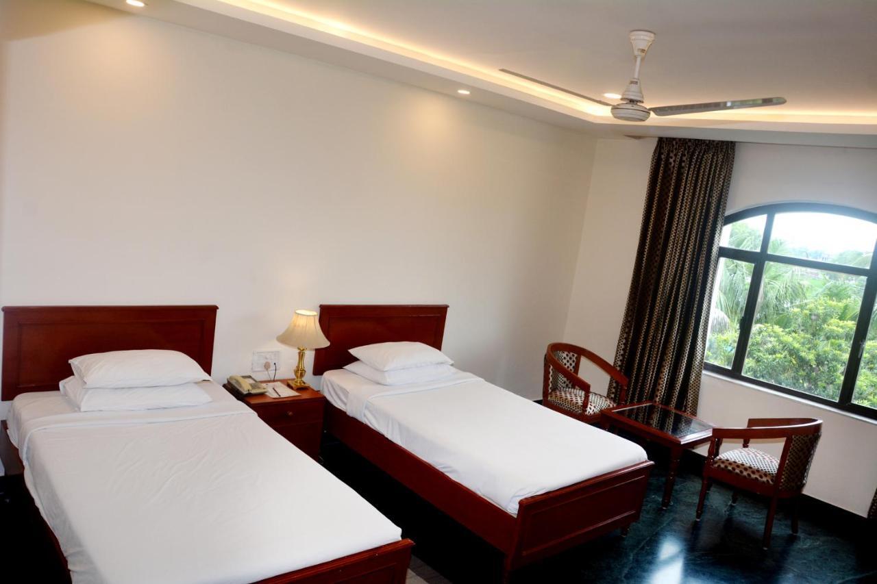 The Royal Residency Hotell Bodh Gaya Exteriör bild